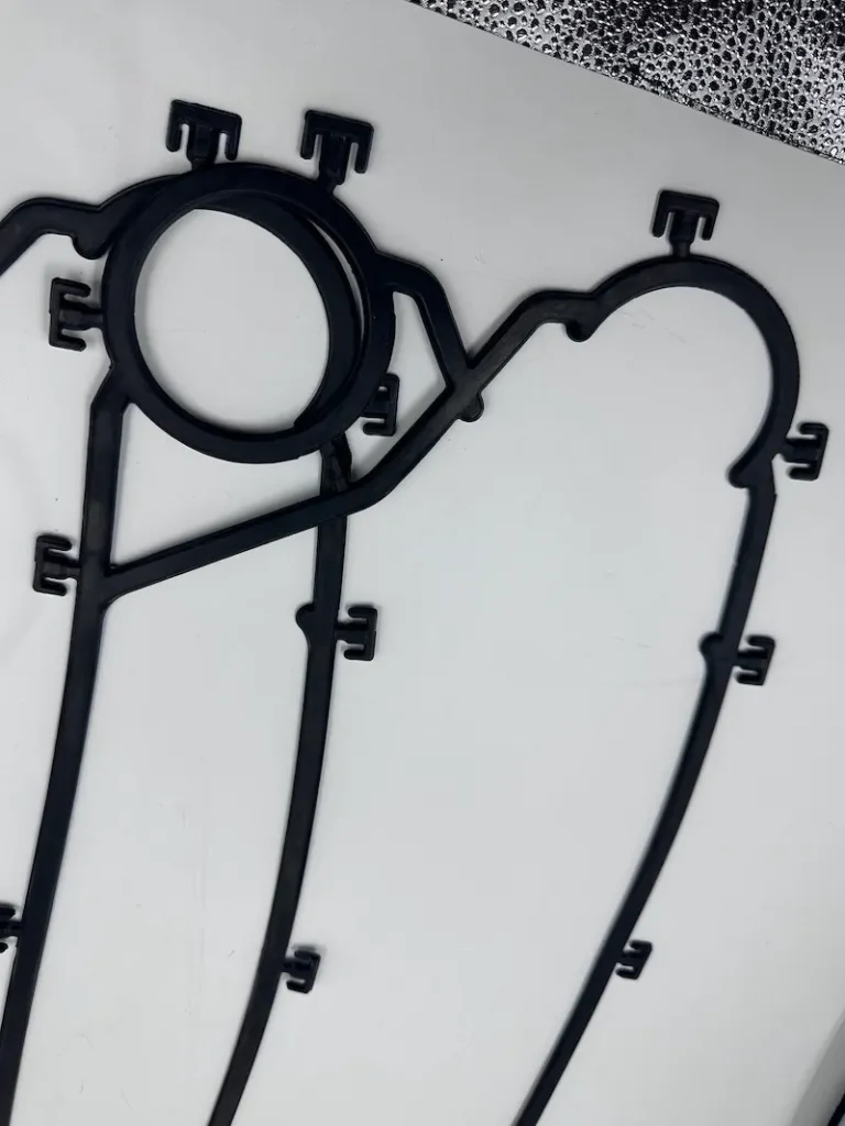 AM10 gasket sealing lip detail Alfa Laval plate heat exchanger groove structure