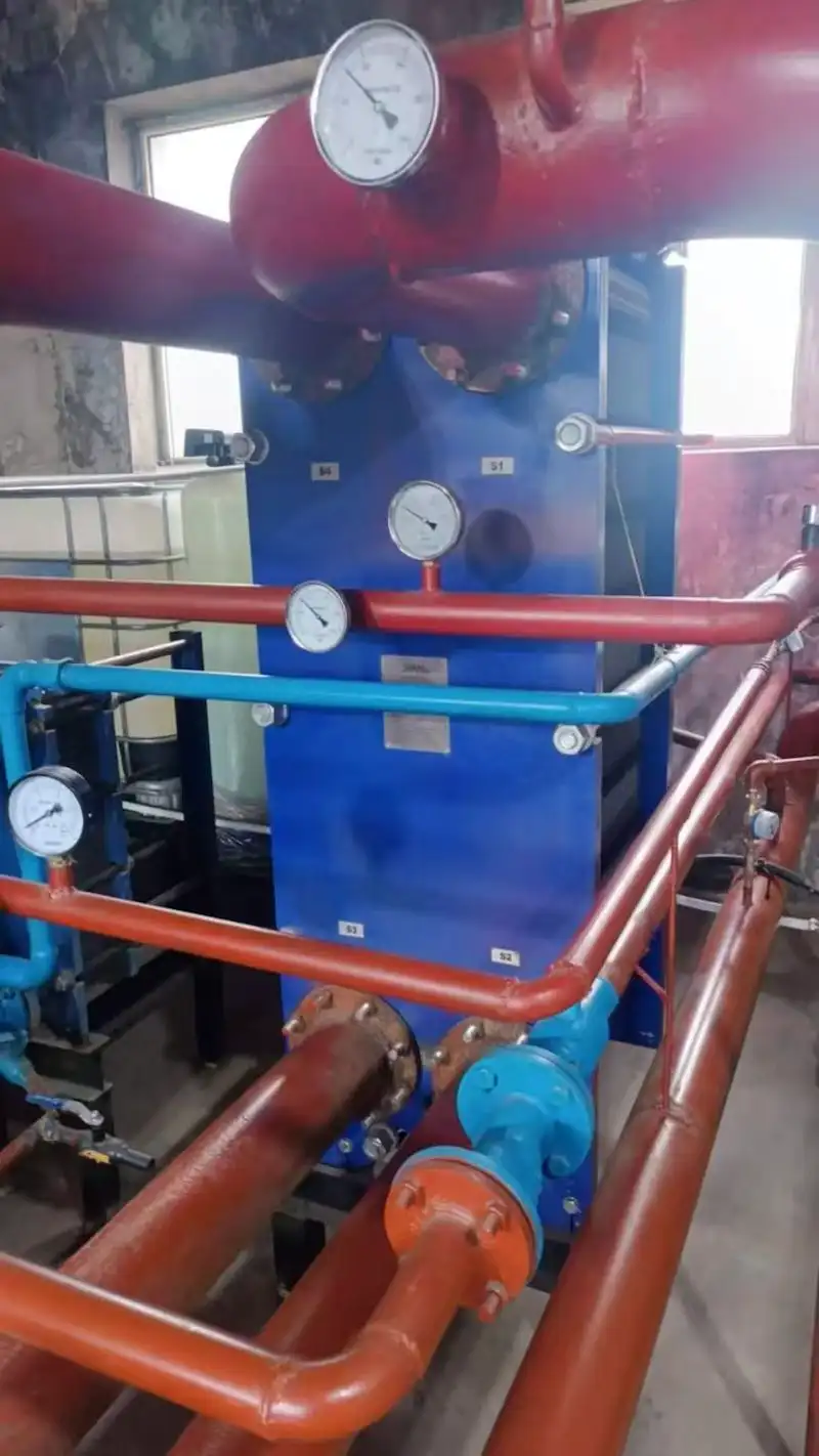 close-up view of Vicarb V100 GPHE heat exchanger plate pattern and gasket sealing structure