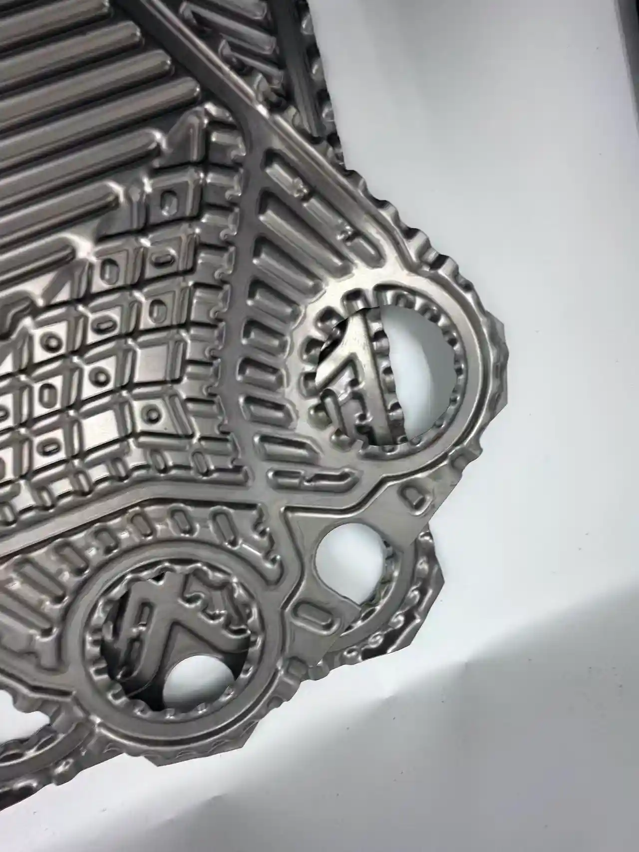 Sondex S41 corrugated heat transfer surface detail