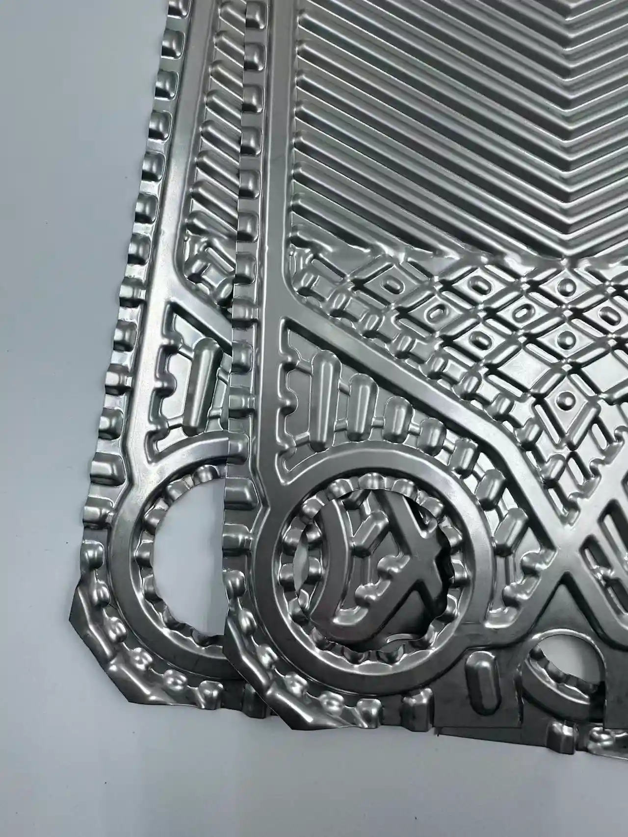 Sondex S42 corrugated plate surface for heat transfer applications