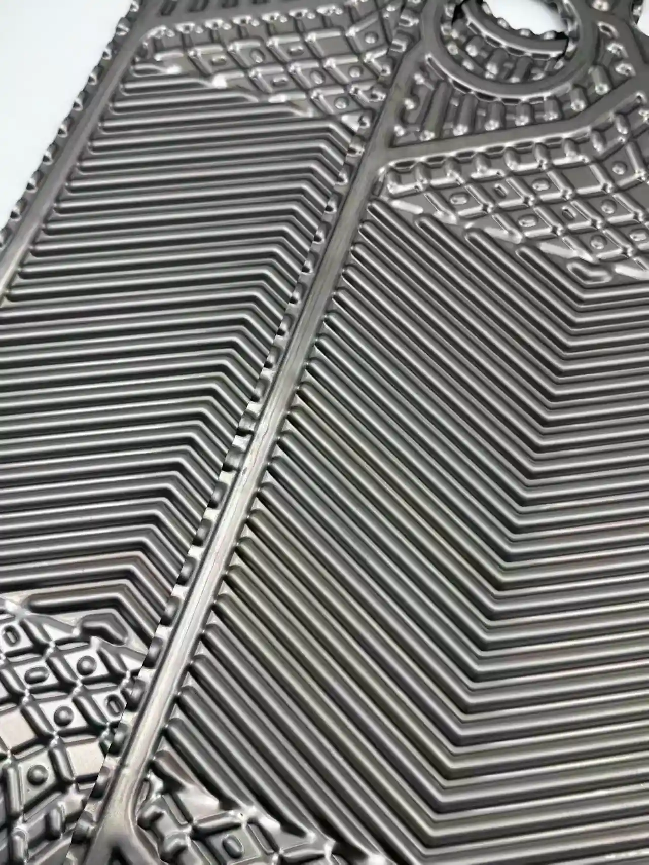 Sondex S86 stainless steel heat exchanger plate edge structure detail