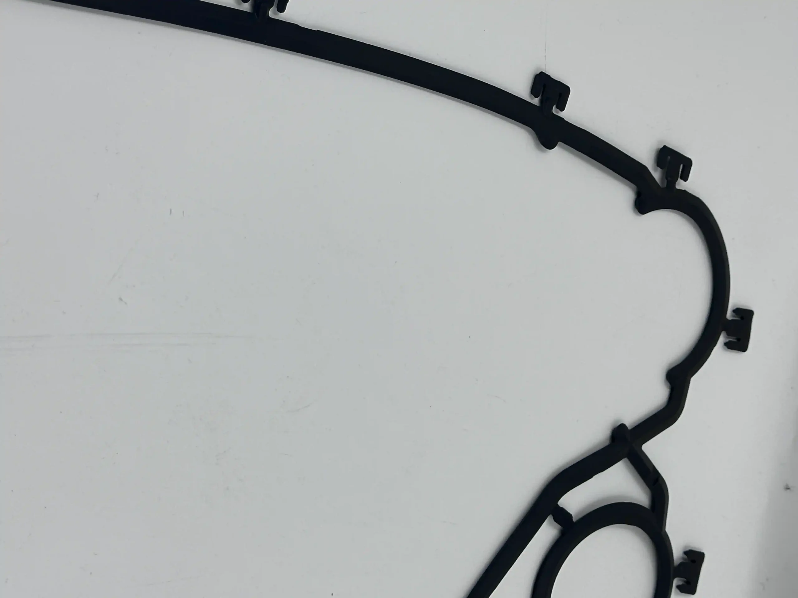 Vicarb V45 gasket sealing circuit detail for fluid channel isolation