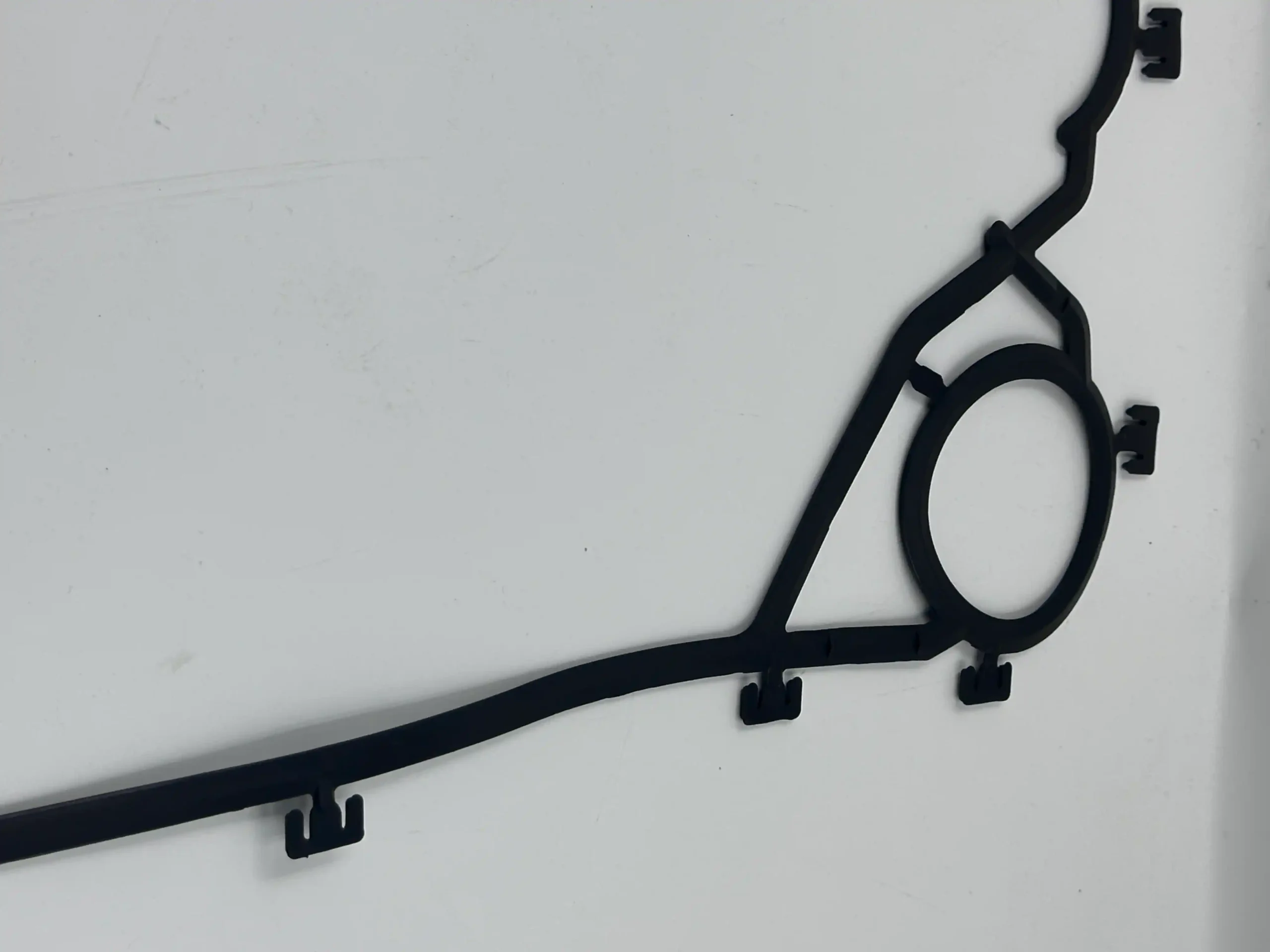 Vicarb V60 gasket molded sealing contour for heat exchanger applications