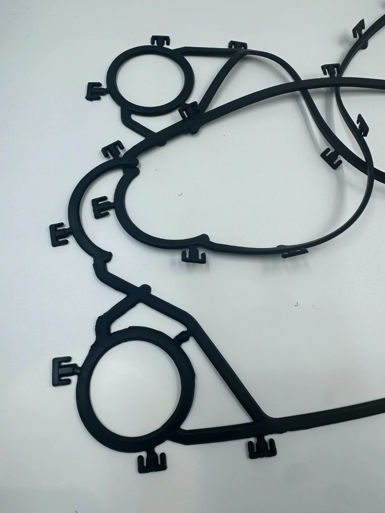 FUNKE FP04 heat exchanger gasket featuring clip-on gasket for plate heat exchanger installation.